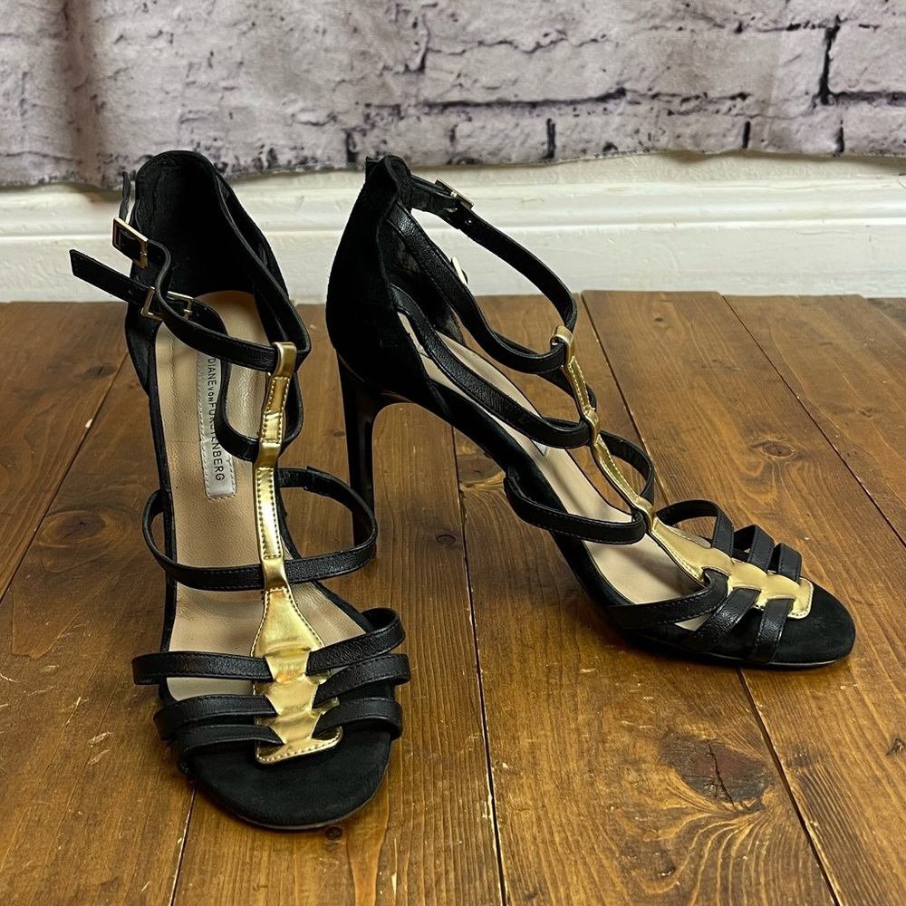 Diane Von Furstenberg size 5.5C Viv black and gold leather heels